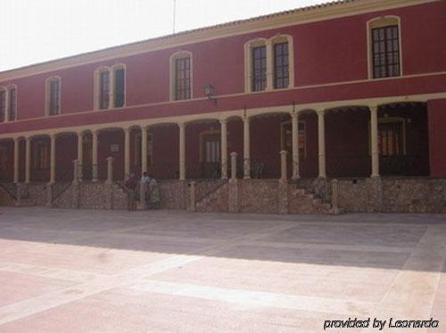 Отель Monasterio De Santa Eulalia Тотана Экстерьер фото
